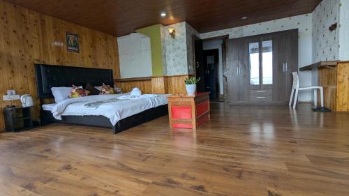 Cactus Cafe & Homestay