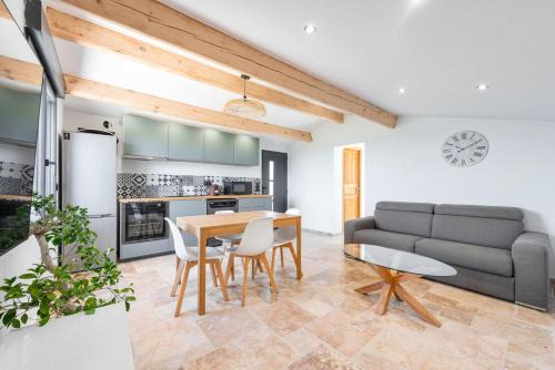 Cadière t2 vue mer