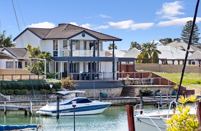 Cambria Island - Couples Retreat