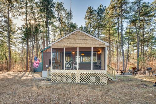 Camp Crescendo Rustic Waterboro Cabin By Lake