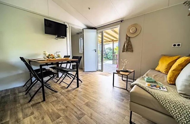 Camping L'Océan * - Mobile Home Duo Premium 3 Rooms 4 People Jacuzzi + Air Conditioning + TV
