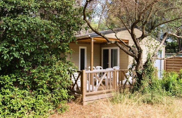 Camping Le Beau Vézé* - Chalet Vanille 4 rooms 6/8 people Air-conditioned