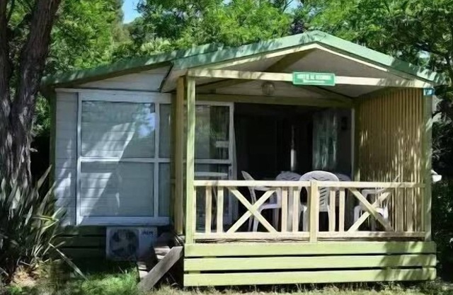Camping maeva Escapades l'Hermitage *** - Noumea 3 Room Comfort Chalet for 5 People Air Conditioning + TV