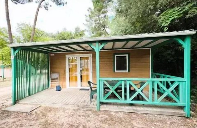 Campsite Le Chenal * - Chalet for 4 people