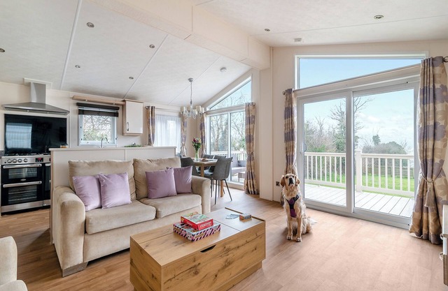Cannington Lodge (Pet friendly)