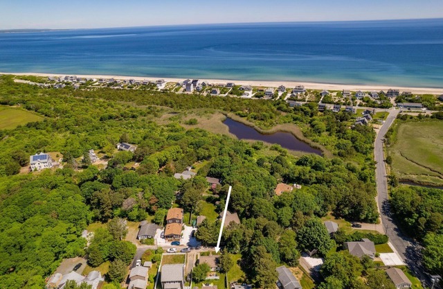 Cape Cod Getaway: Walk to East Sandwich Beach
