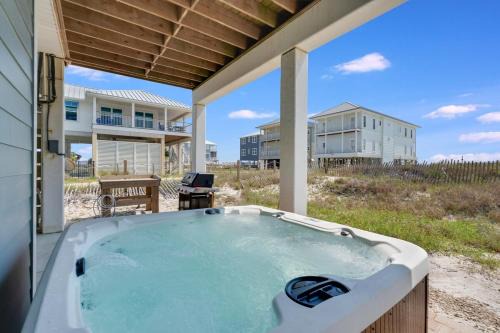 Cape Ocean Front - Jacuzzi - Elevator - Arcade Games!