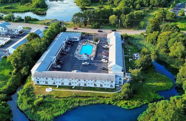 Cape Sands Inn