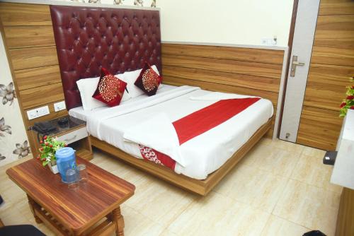 Capital Of Delhi Darshan Hotel