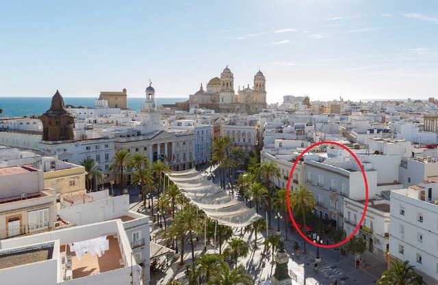 Capitan Veneno CANALLA Y PEREGRINO by Cadiz4Rentals