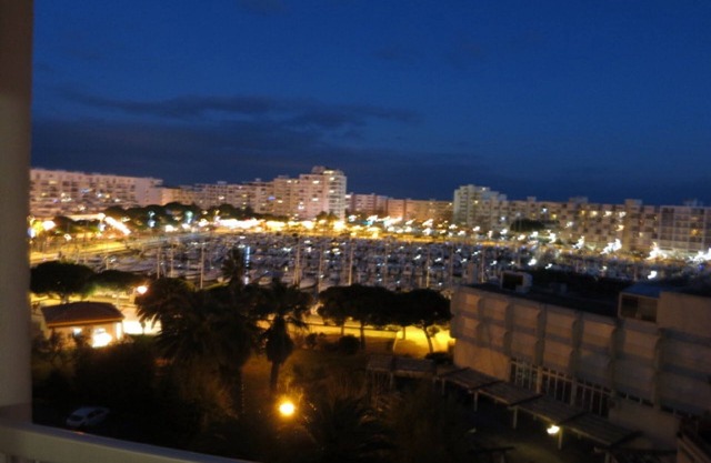 CARNON PLAGE studio with WIFI opposite fully equipped port 4 people