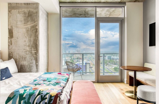 Carousel by AvantStay | Brand New Condo in Austin w/Amazing Amenities