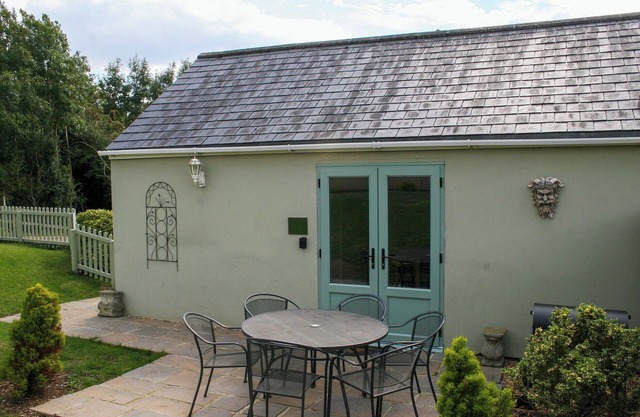 Carrot Cottage - UK32609