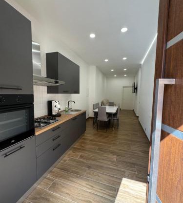 Casa Bedda - INTERA CASA CON 3 CAMERE CON BAGNO PRIVATO, ARIA CONDIZIONATA E NO ZTL/ENTIRE APARTMENT WITH 3 BEDROOMS WITH PRIVATE BATHROOM, AIRCON AND NO LTZ