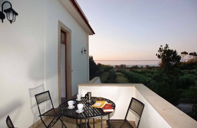 Casa Fiamma - Restored farmhouse near Messina