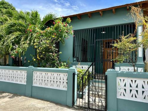 Casa M - Downtown Caribbean Home