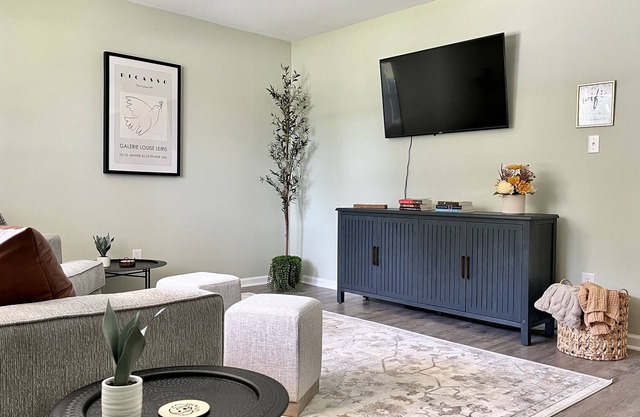 Casa McCotter, newly renovated home near MCAS and close to the beautiful beaches