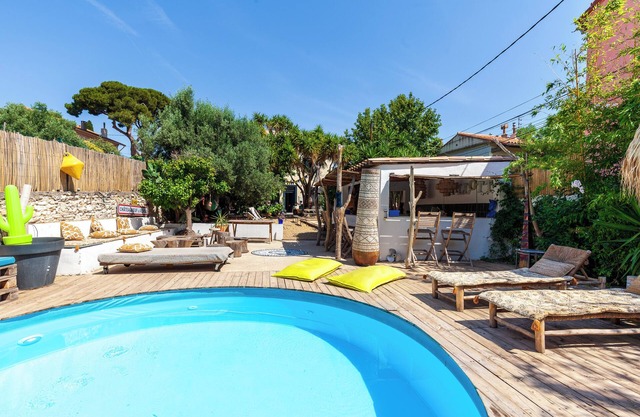 Casa Moz Maison, Pool, Pétanque with Rooftop and Wi-Fi