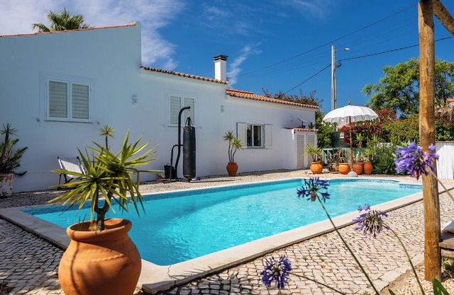 Casa Pinho Vista - 5 minute drive from Arrifana beach