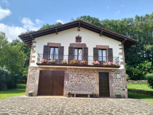 Casa rural Mikelenea