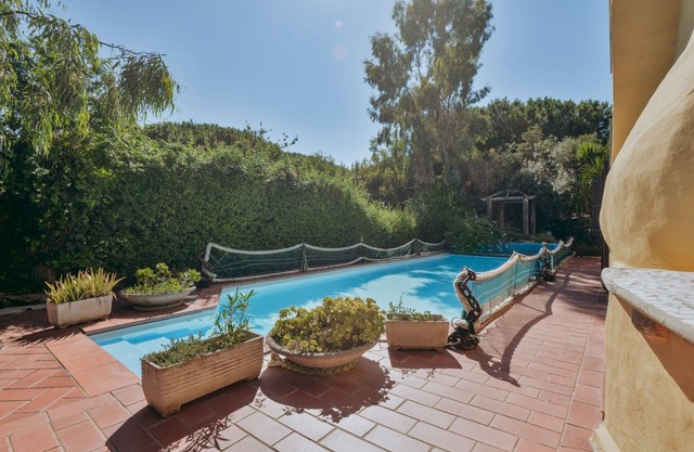 Casa Sergio - ID 4 - Seven Bedroom Apartment, Sleeps 17