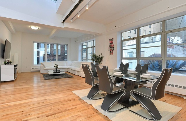 CASA SUPREME : Ultra-Luxury 3BR/2BA in Prime DOWNTOWN Manhattan
