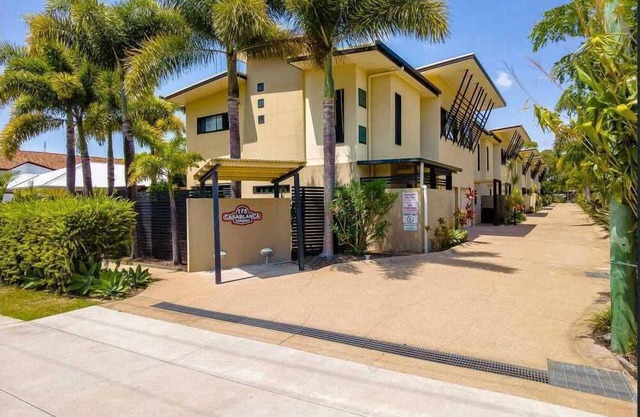 Casablanca Palms – Family Friendly Beach Escape