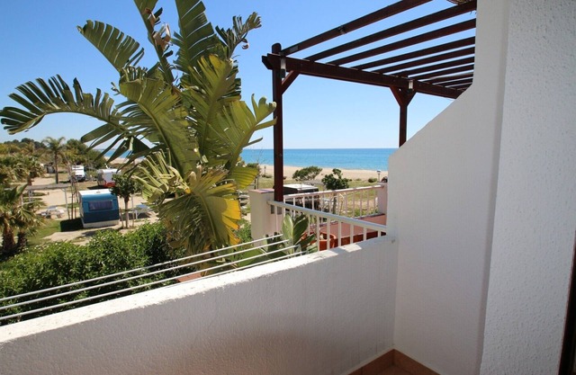 Casas Blancas 12, Parc Mont-roig