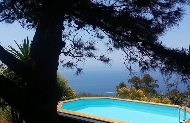 casetta eoliana romantic hideaway pool,hot tub and sauna, private use of guests