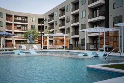 Casita Verde - near Q2 and Domain - King Suite