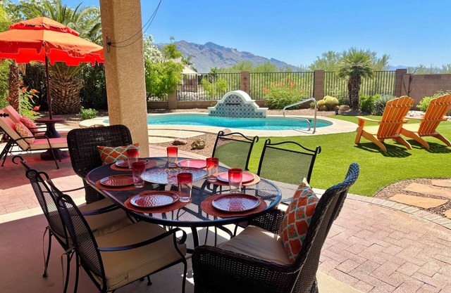 Catalina Dream Home has Southwest Style & Mountain Views. Pool. 3bd 2bath