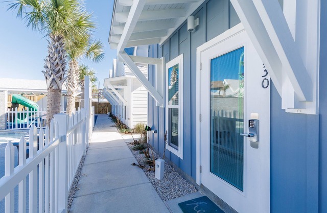 Catch the Wave to Your Pet-Friendly Beachside Escape