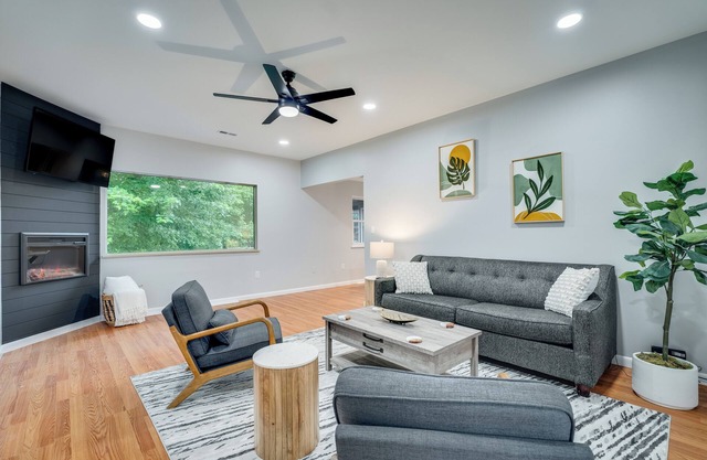 Cedar Cabin-Year Round Retreat at Massanutten -SKI AREA, GOLF, HIKE & WATERPARK