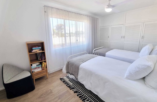 Central Bargara Beach Bungalow by UG