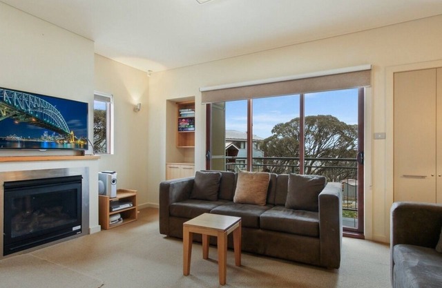 Central Chalet Hotham 01