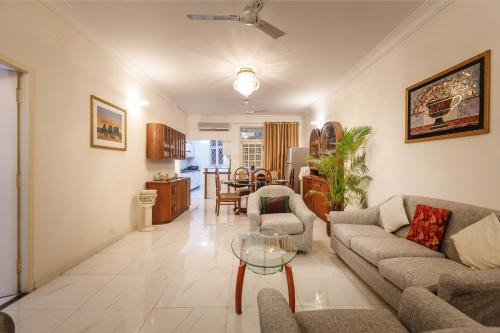 Central Meridian by StayJade-3BHK-Richmond Park