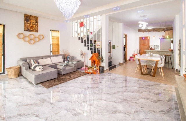 Central Modern Private Villa by La San