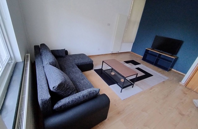 Central Spacious apartment located in the heart of it all!