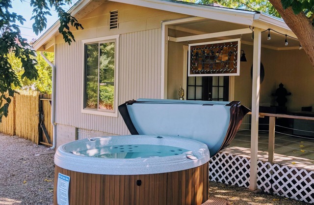 CENTRALLY LOCATED WITH HOT TUB: Zen Garden - Your Sedona Oasis Awaits