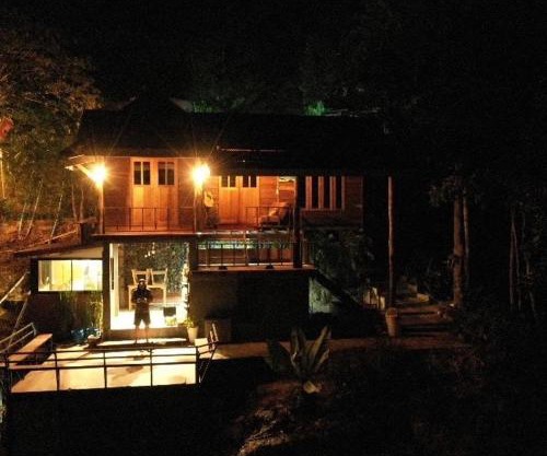 Chakerpor wood house
