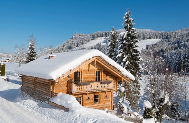Chalet in St. Martin with Sauna & Mountain Views