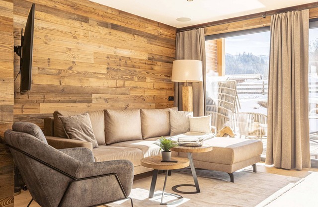 Chalet # 7a with sauna & pool