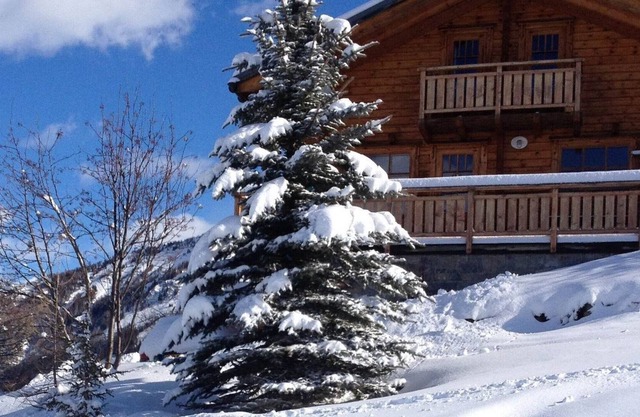 Chalet Albiez-Montrond, 5 bedrooms, 12 persons