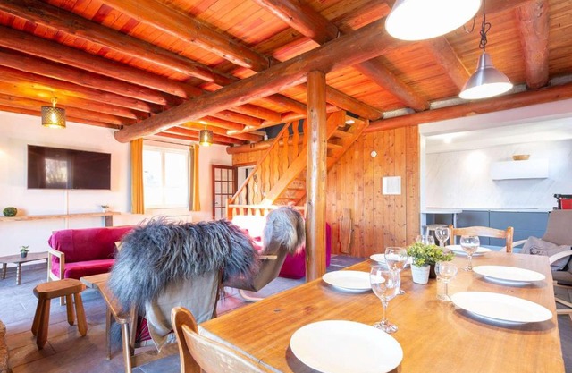 Chalet authentique à Soulan - Confort moderne, cheminée, brasero et vues superbes - FR-1-296-349