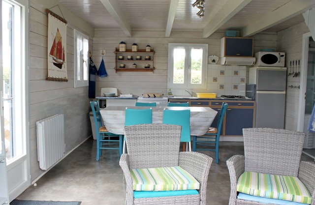 Chalet for vacations by the sea