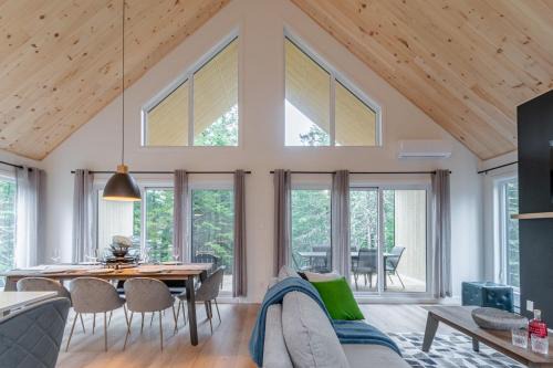 Chalet Le Stockholm private spa Shannon