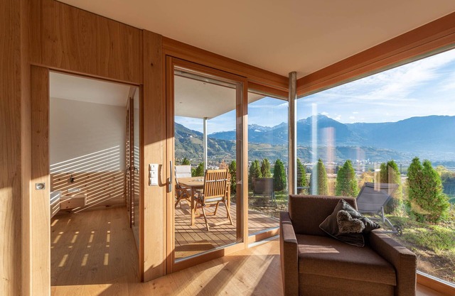 Chalet 'Moosbichlerhof Camelia' with Mountain View, Shared Pool and Wi-Fi