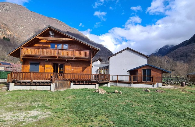 CHALET "RIVIERA" 4* jaccuzzi wifi ANDORRA ax les thermes Orlu ski