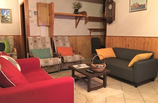 Chalet, view open, terrace, parking, tv, ski locker, 110m², Albiez Montrond