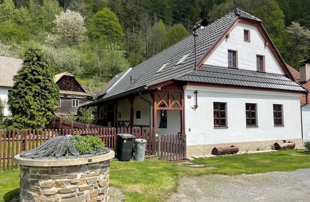 Chaloupka pod hradem